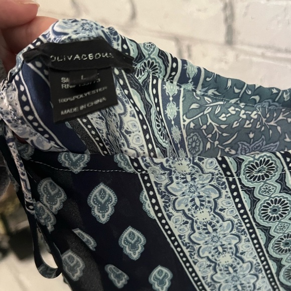 🫐 paisley bandana scarf top 🫐 Olivaceous backless halter top - Picture 3 of 4